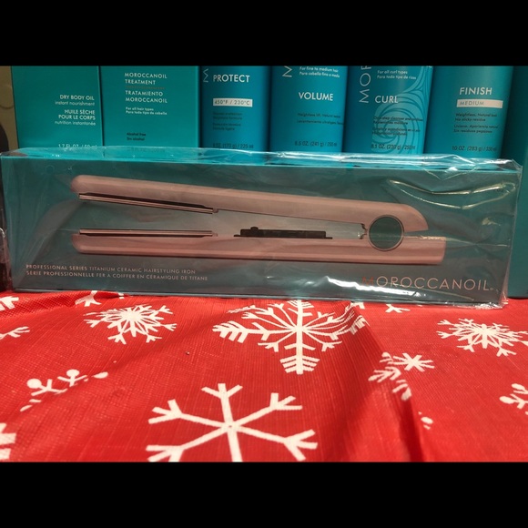 Moroccanoil bundle with flatiron - Picture 2 of 2